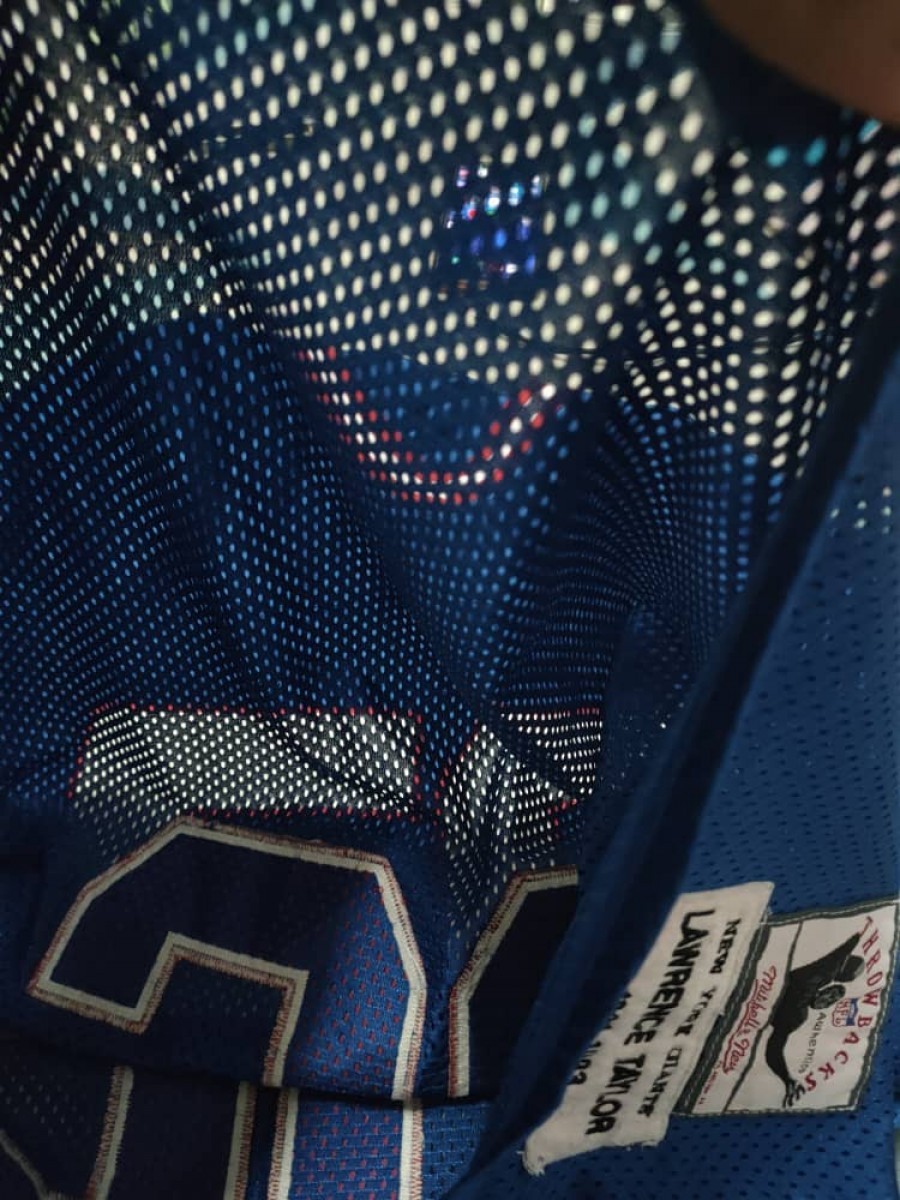 Mitchell & Ness - Throwback Lawrence Taylor Oversize T - 4