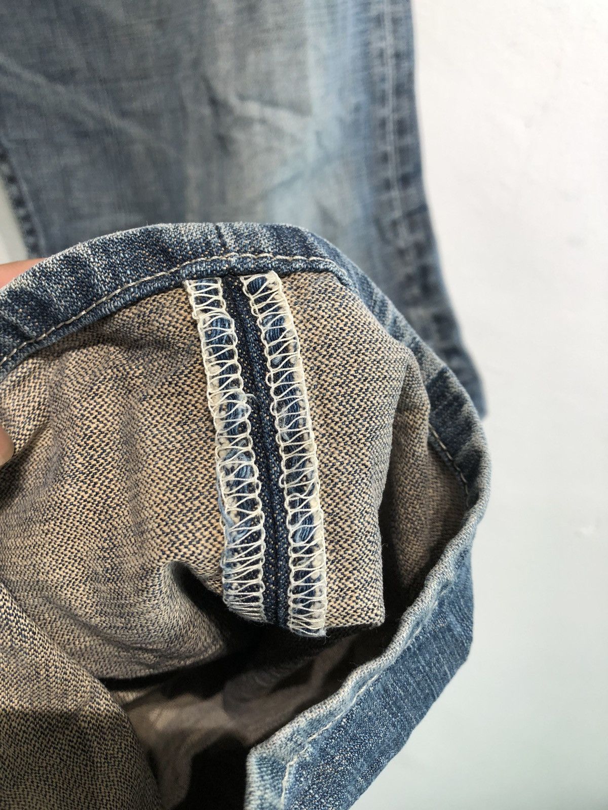 Levis 503 Distressed Denim - 4