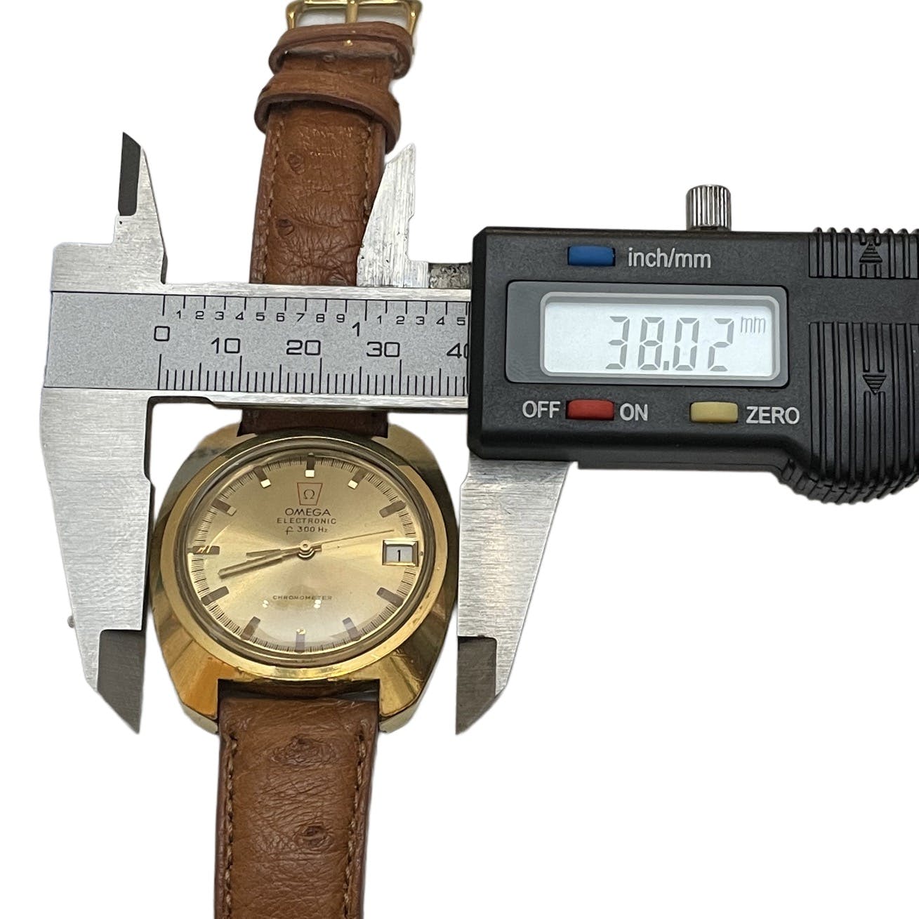 Omega - Vintage 1972 Gold Geneve Electronic Chronometer Watch - 20