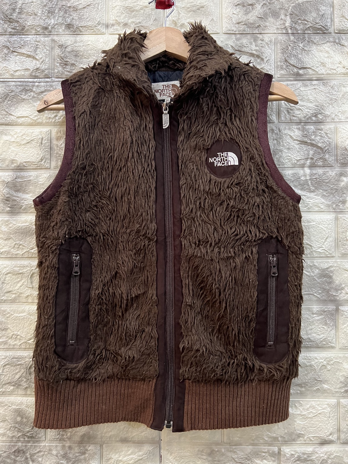 The North Face Cookie Fur Vest - 2