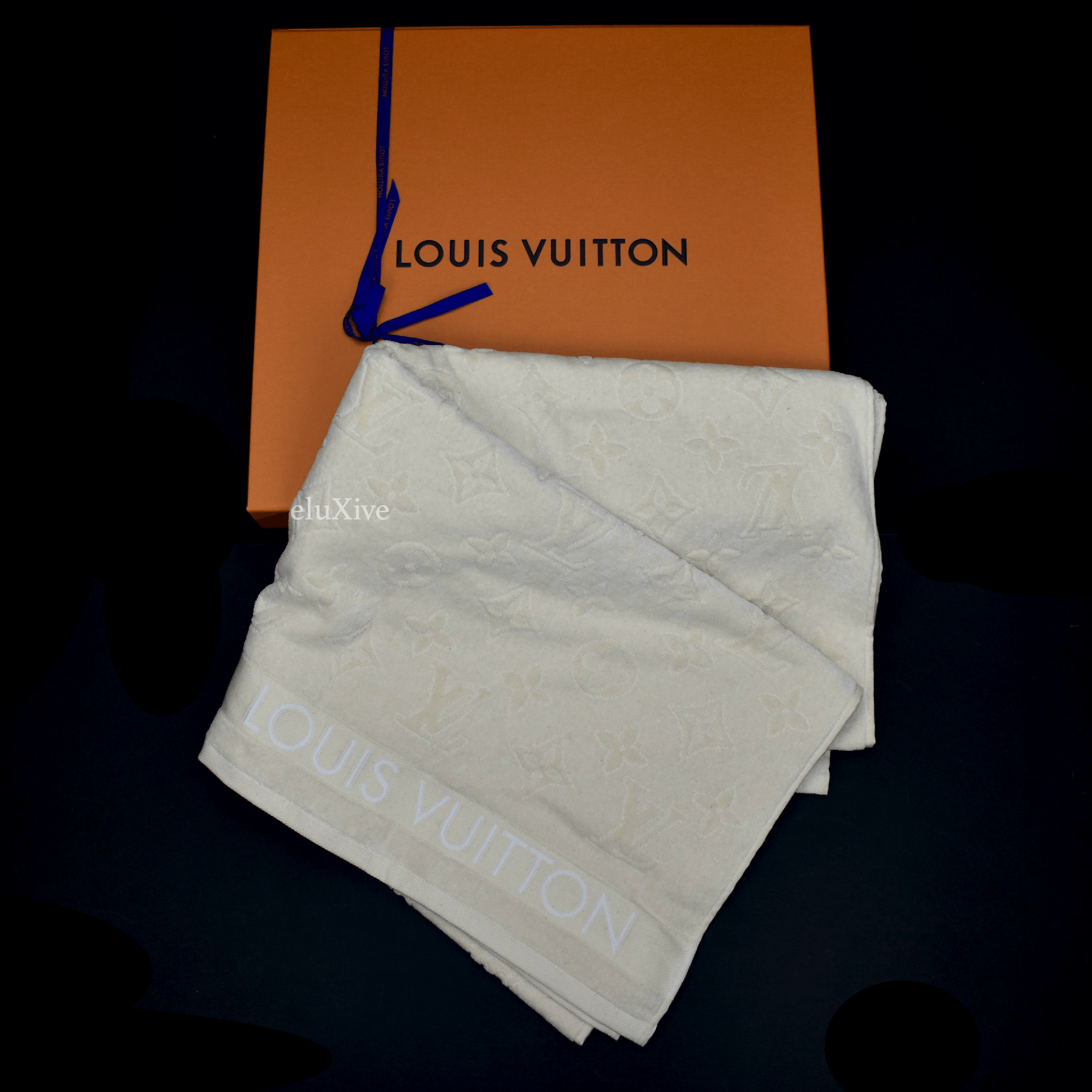 Louis Vuitton Cream White LV Monogram Beach Towel DS - 2