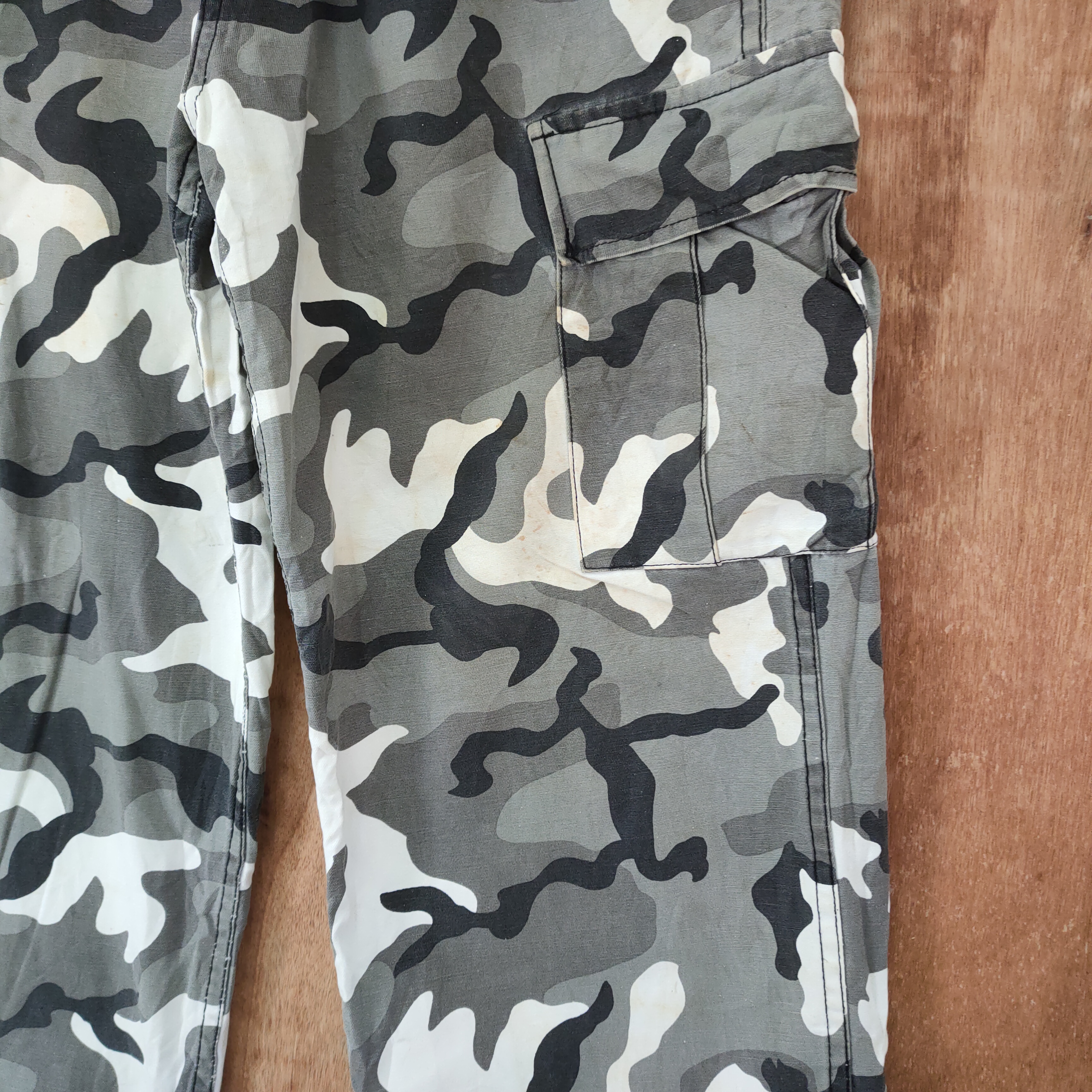 Military - DOG HOUSE CAMO FADED CARGO PANTS - 5