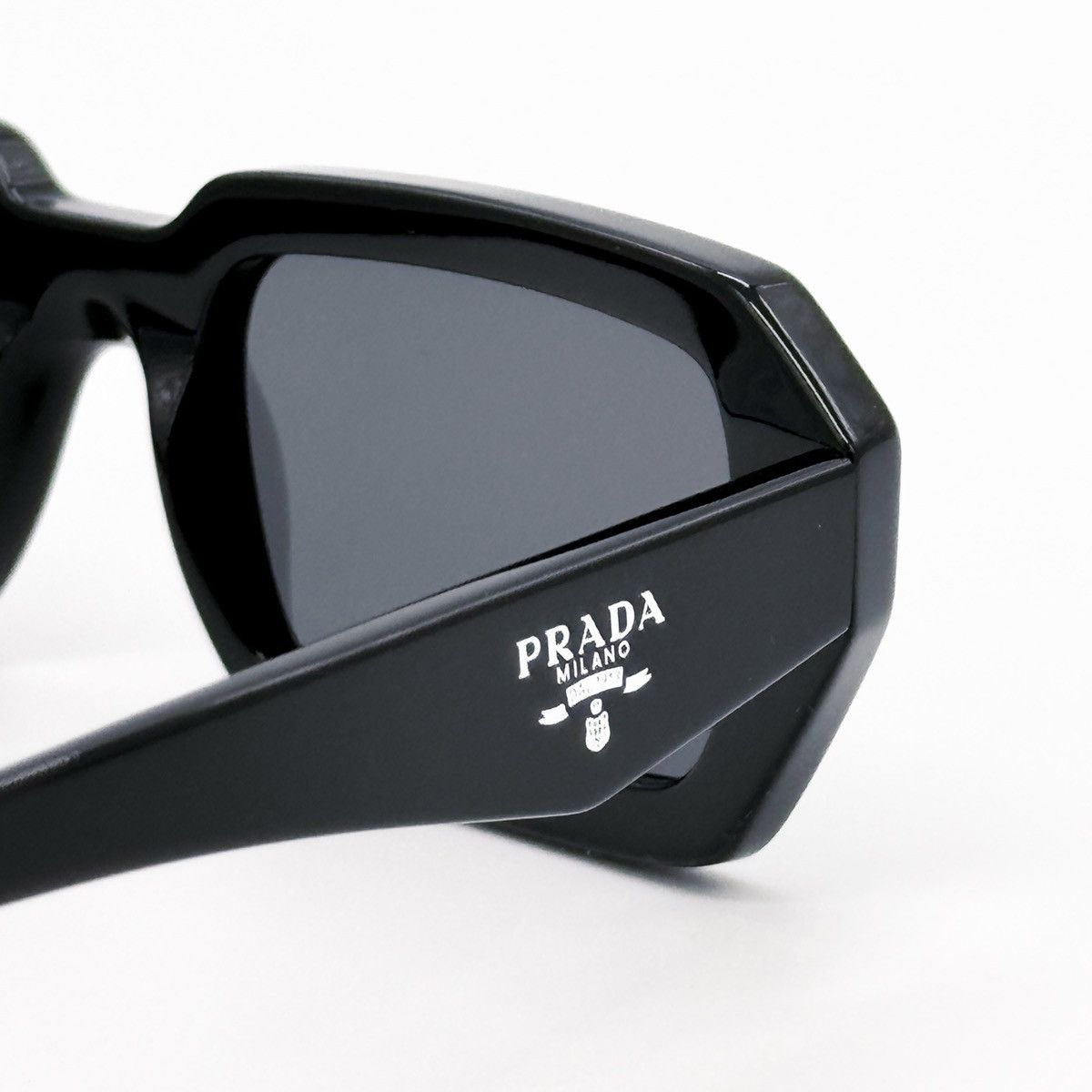 NEW PRADA PRA12S 16K08Z WOMEN SUNGLASSES SPRA12 BLACK GREY - 9