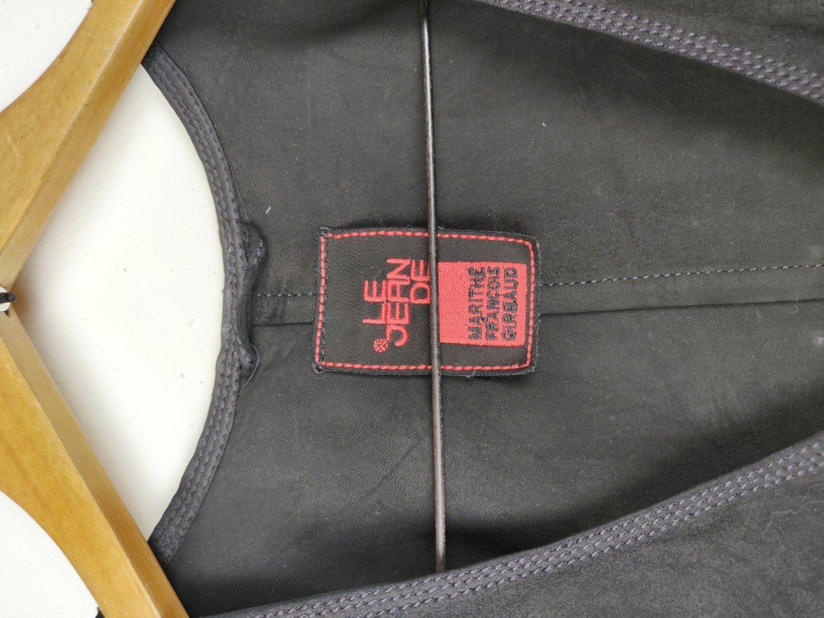 Marithe Francois Girbaud - Le Jean Cravatatakiller Lamb Vest - 4