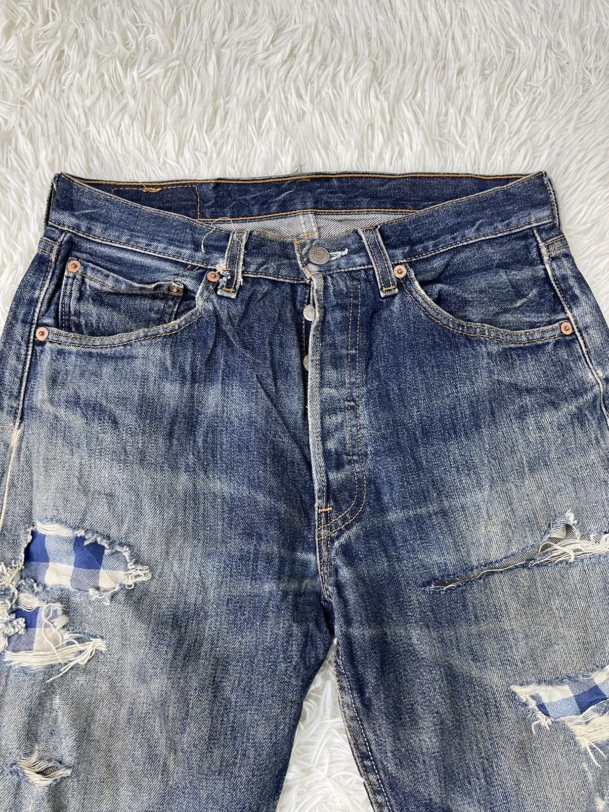 Vintage LEVI’S 501 Distressed Jeans Streetwear - 4