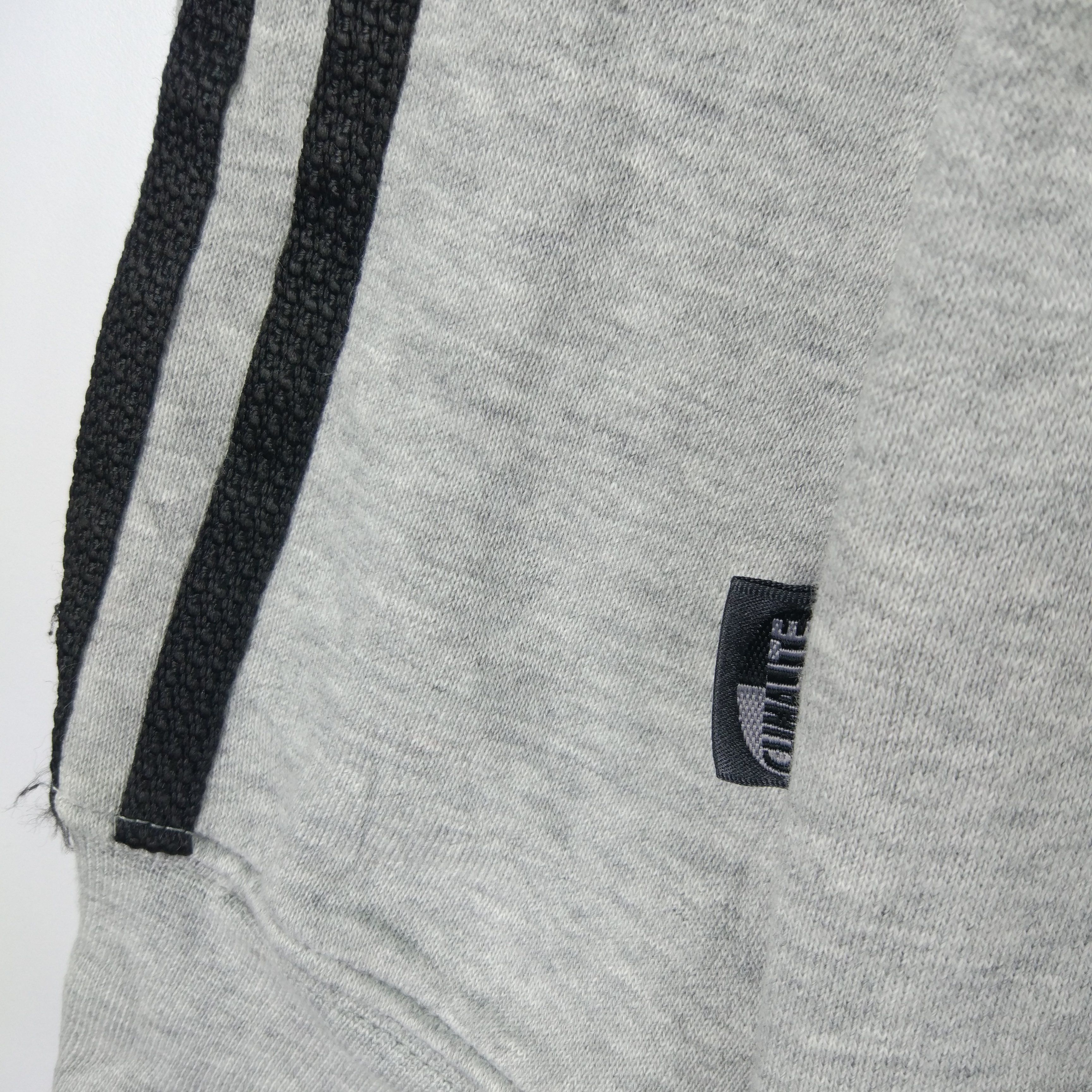 Adidas 3 Stripe Small Logo Embroidered Crewneck Pullover Jumper Sweatshirt - 5