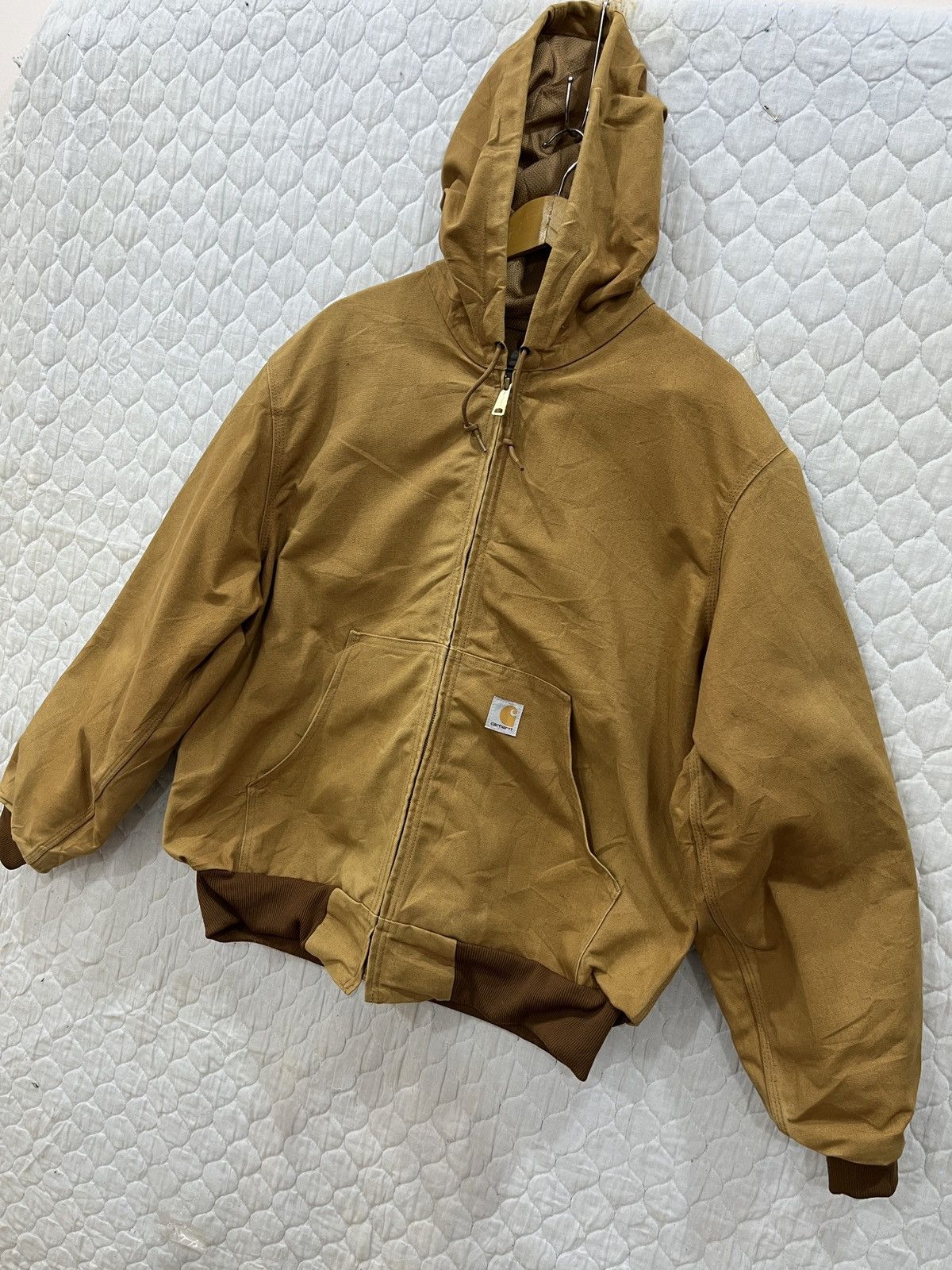 Vintage - (Uu). CARHARTT IRR UFCW DUCK CANVAS HOODIE JACKET - 6