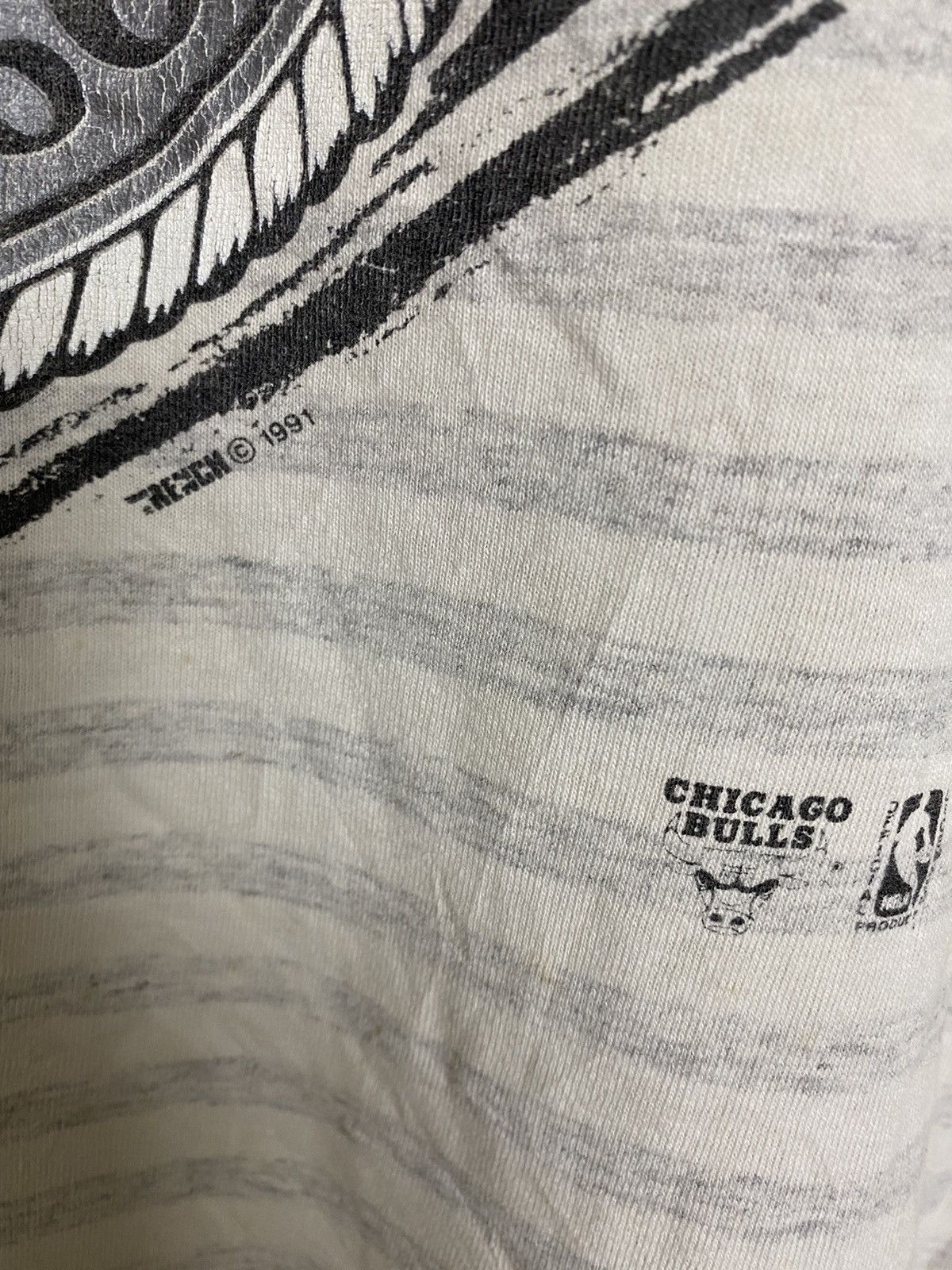 Vintage 1991 Chicago Bulls Striped Tshirt - 3