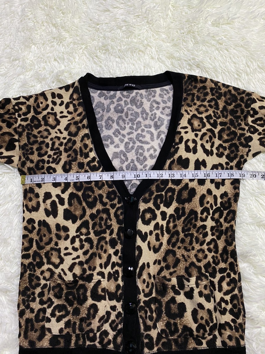 Cardigan - One Way Leopard Print Cardigan - 10