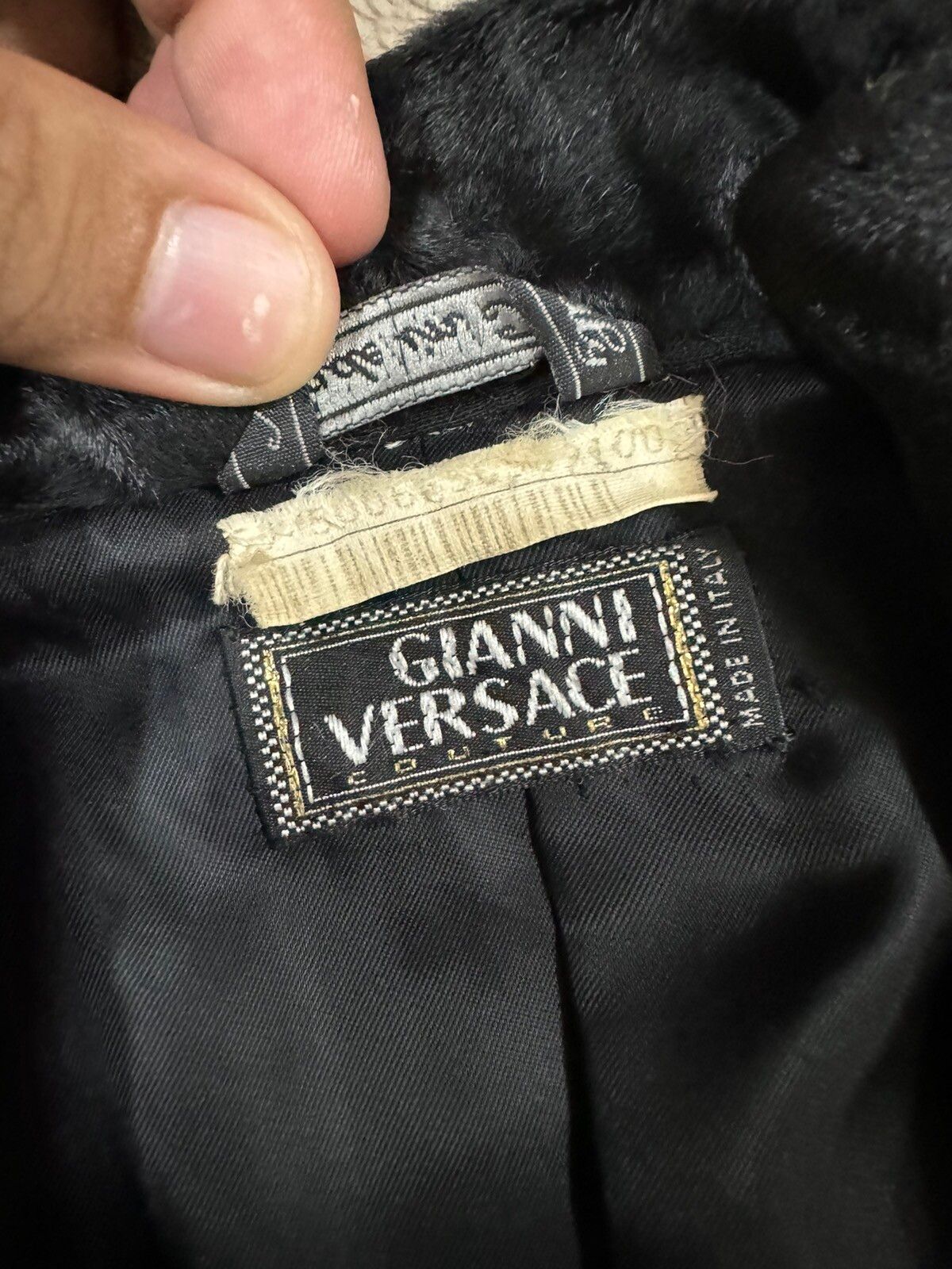 Vtg🔥Authentic Gianni Versace Faux Fur Trim Button Less Coat - 18