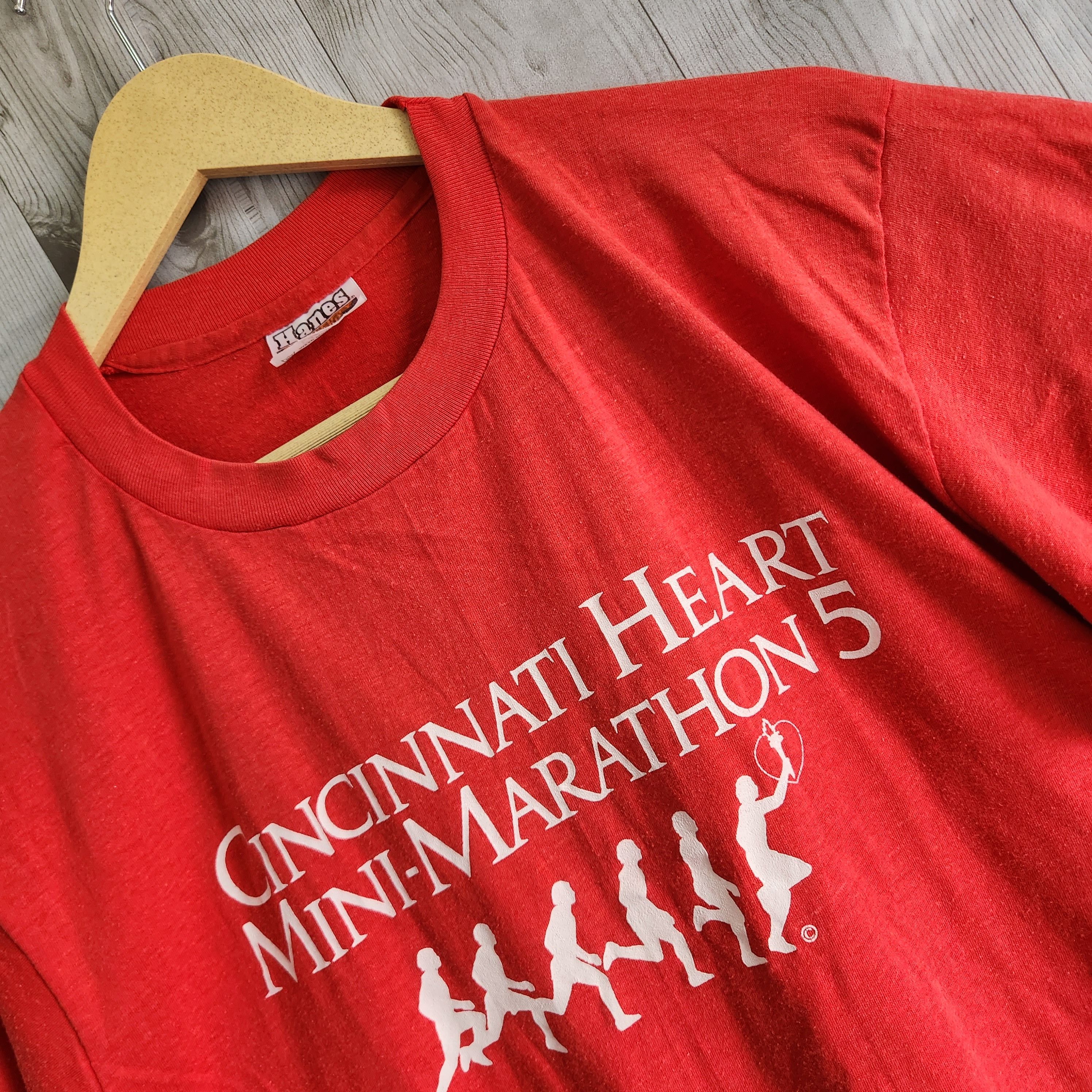 Vintage Cincinnati Heart Mini-Marathon TShirt 1980s - 2