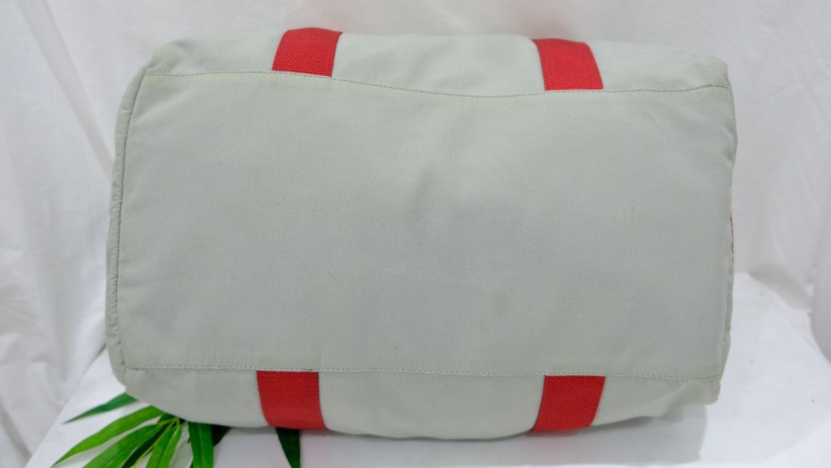 Authentic Prada Lunna Rossa travel bag - 8