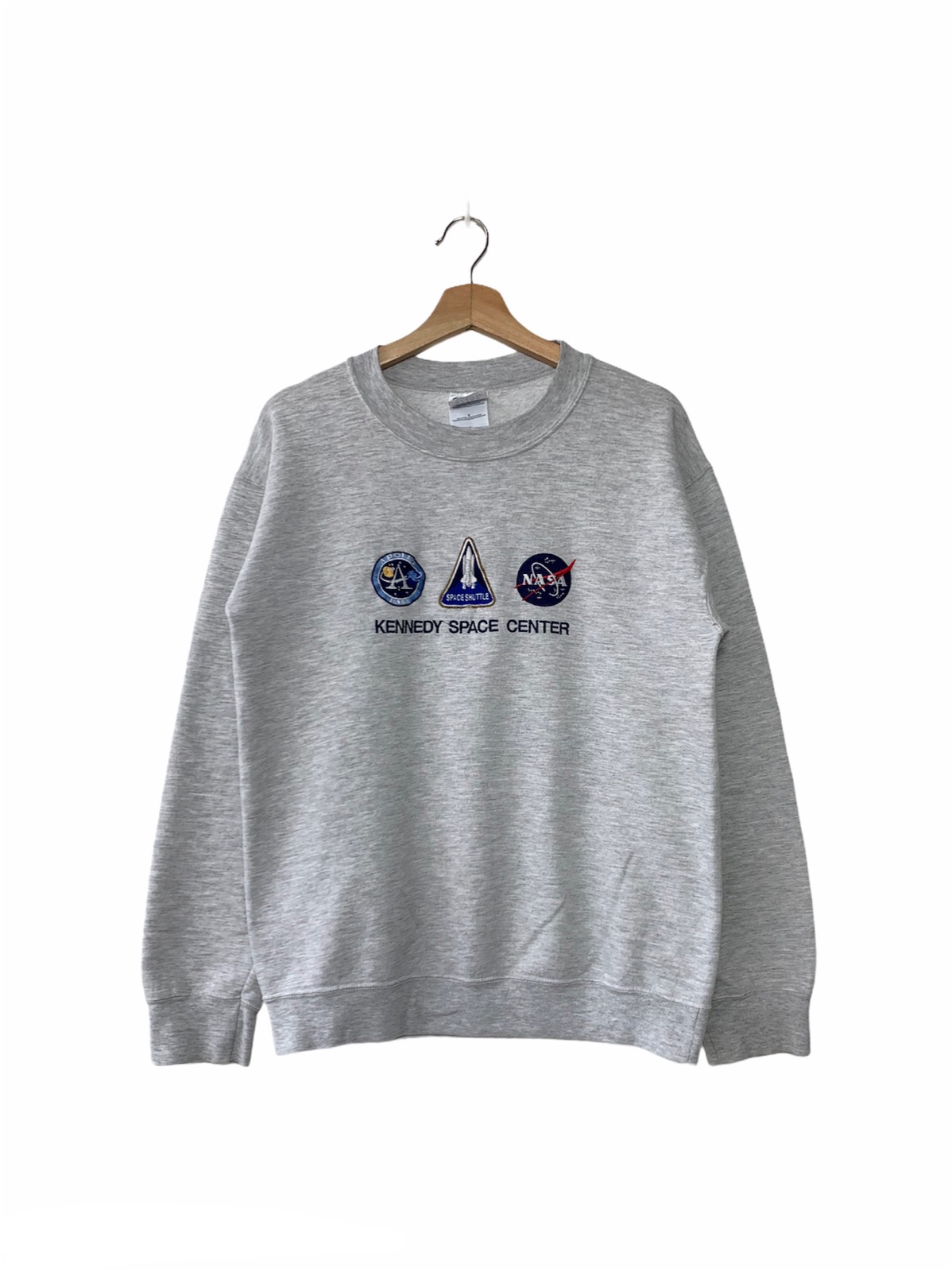 Vintage 90s NASA Kennedy Space outlet Center Embroidered Sweatshirt