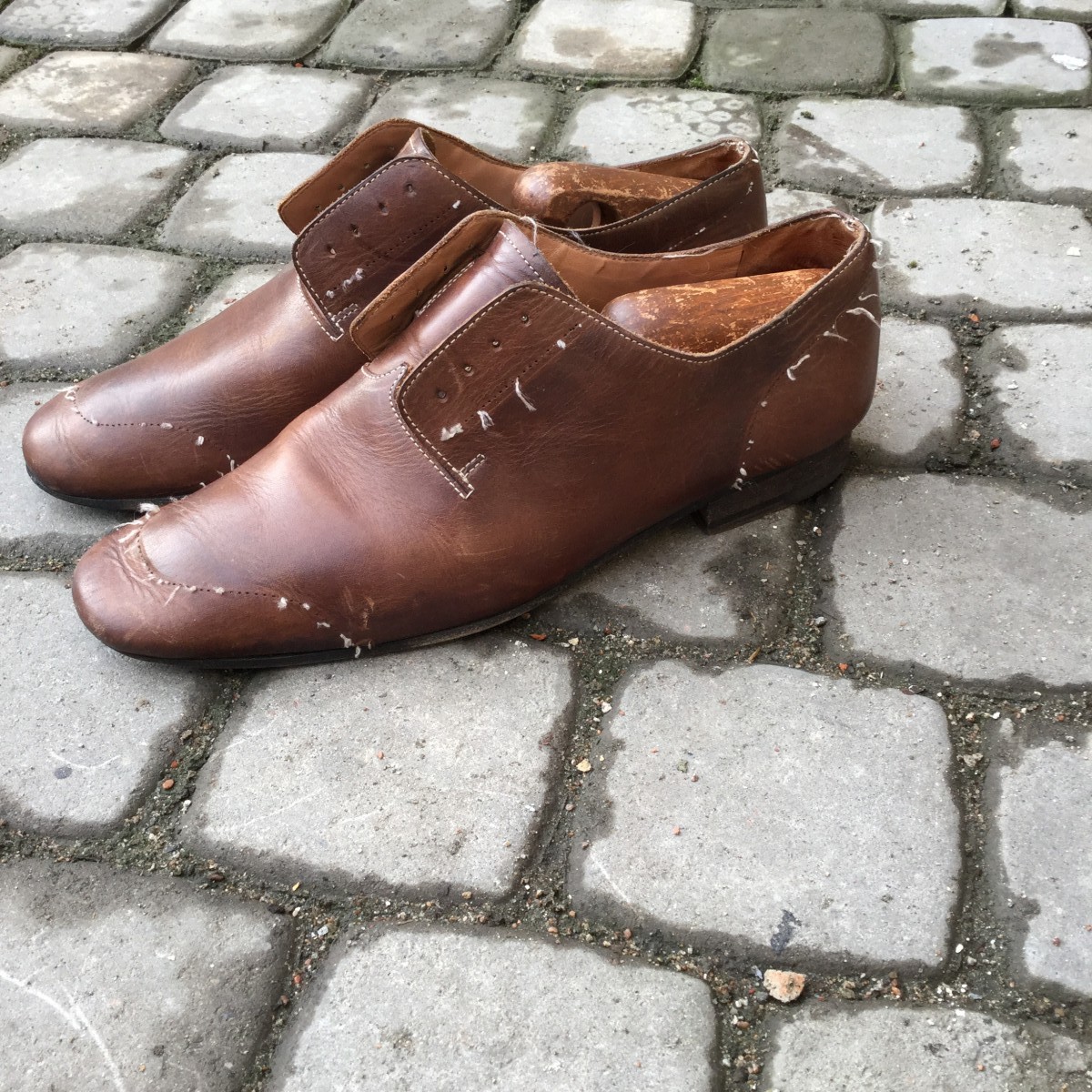 Brown Distressed Leather Shoes - 2