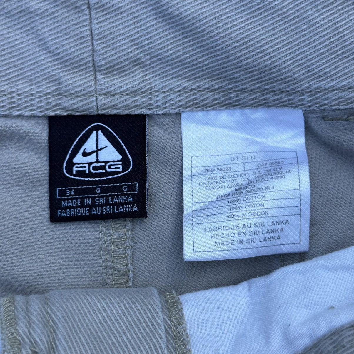 Vintage Nike ACG Cargo Shorts Size 36 - 10