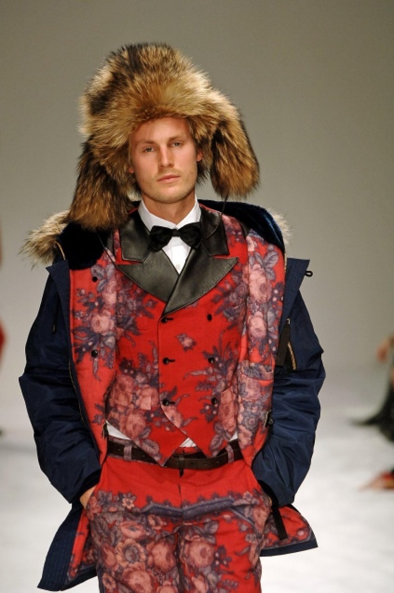 Denis Simachev - Oversized dark blue parka. Like Raf Simons or Rick Owens - 1