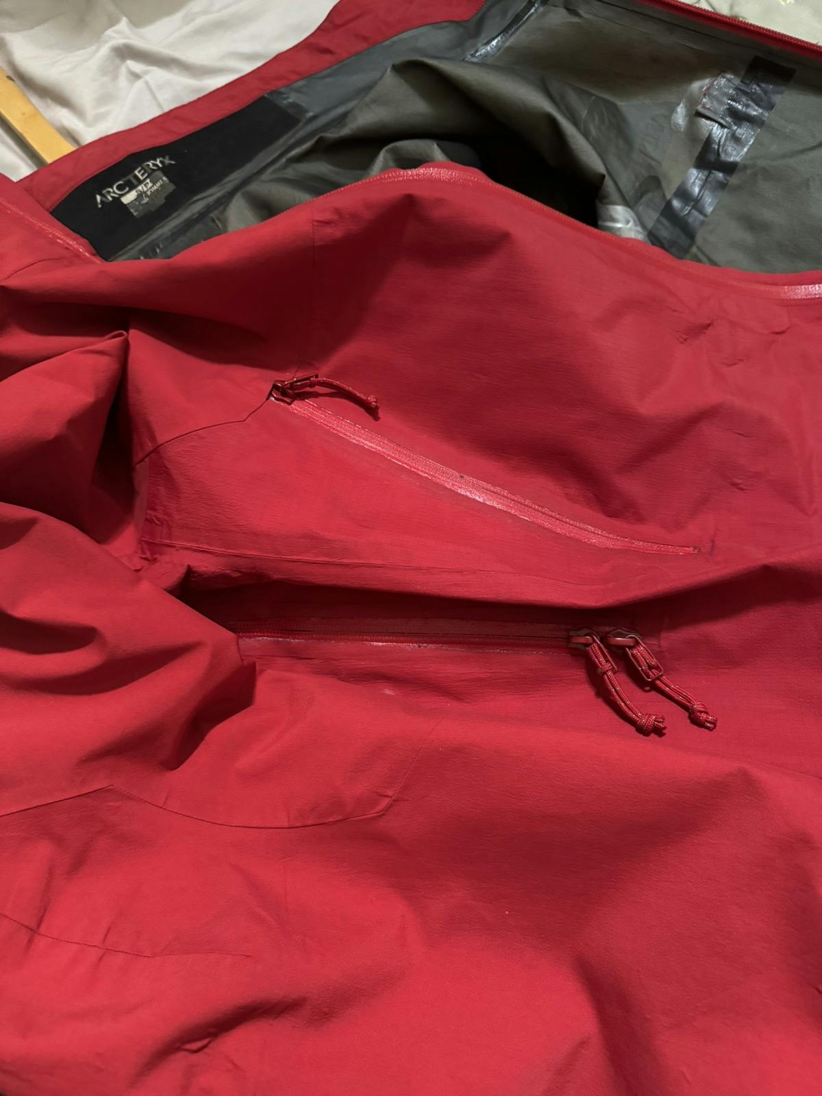 Arcteryx Theta AR Goretex Jacket Apple Red Made in Canada - 11