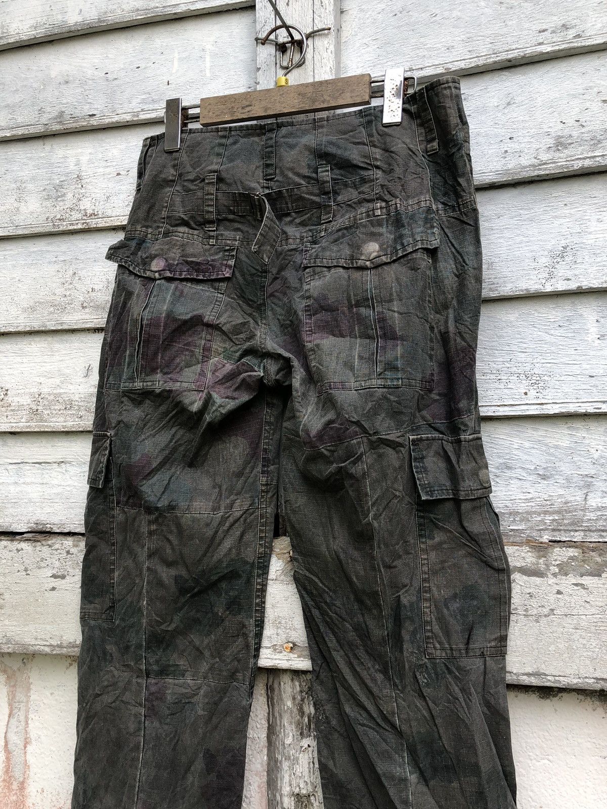 Issey Miyake - Sunoa Kuwahara Camo Cargo Buckle Back Pant - 4