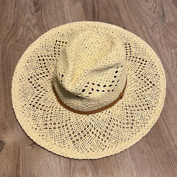 Lulu's - Lulus Bright Day Beauty Beige Woven Straw Fedora Hat - 3