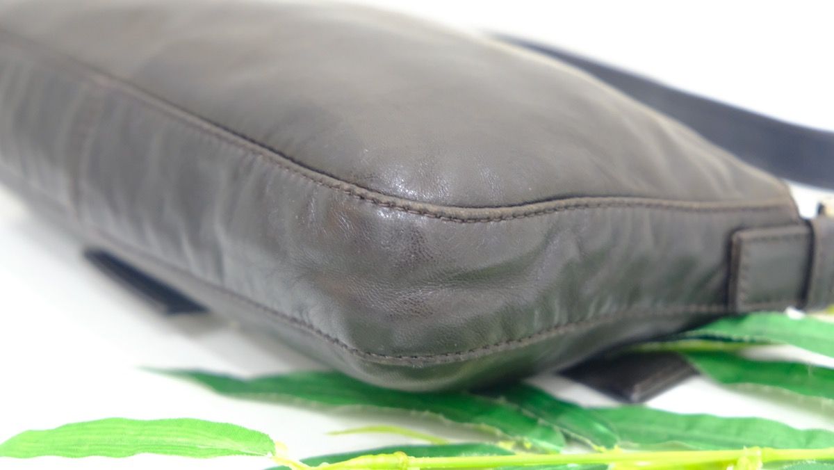 Authentic vintage FENDI BAGUETTE brown leather handbag - 11