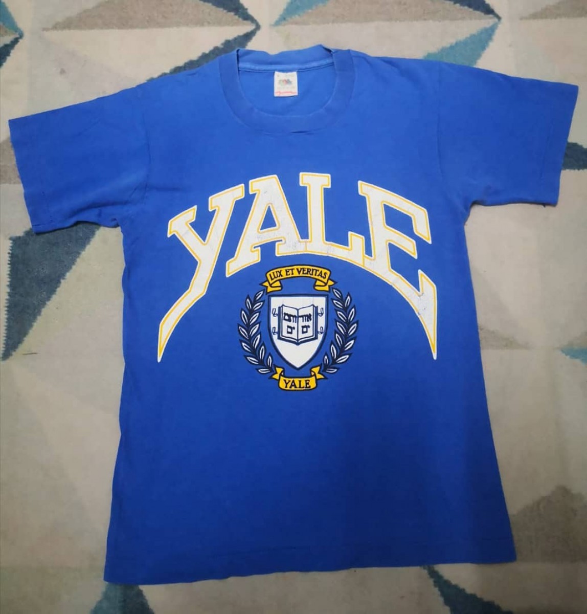 American College - 90's YALE, single stitch - 1