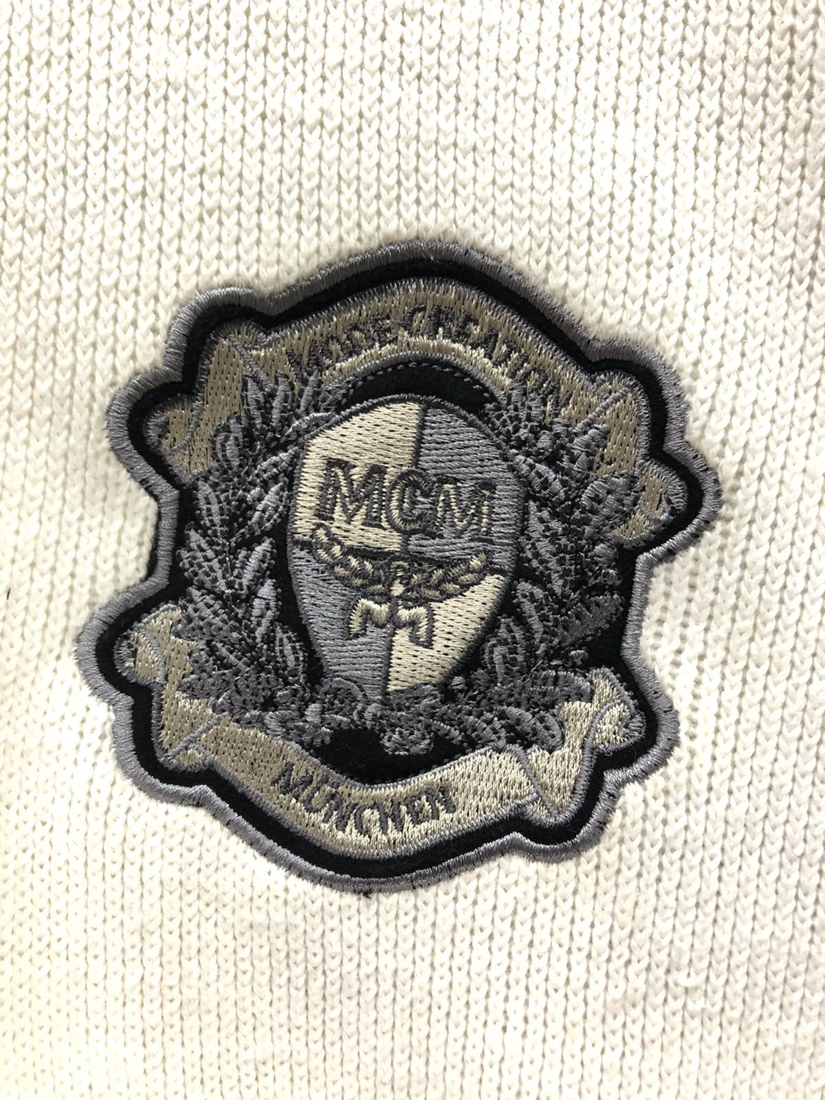 Vintage MCM Small Logo Sweatshirt - 2