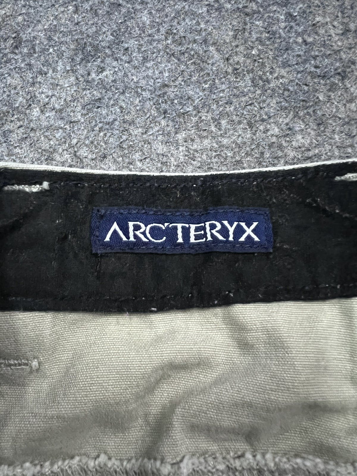 Arc’teryx light brown trousers pants - 8