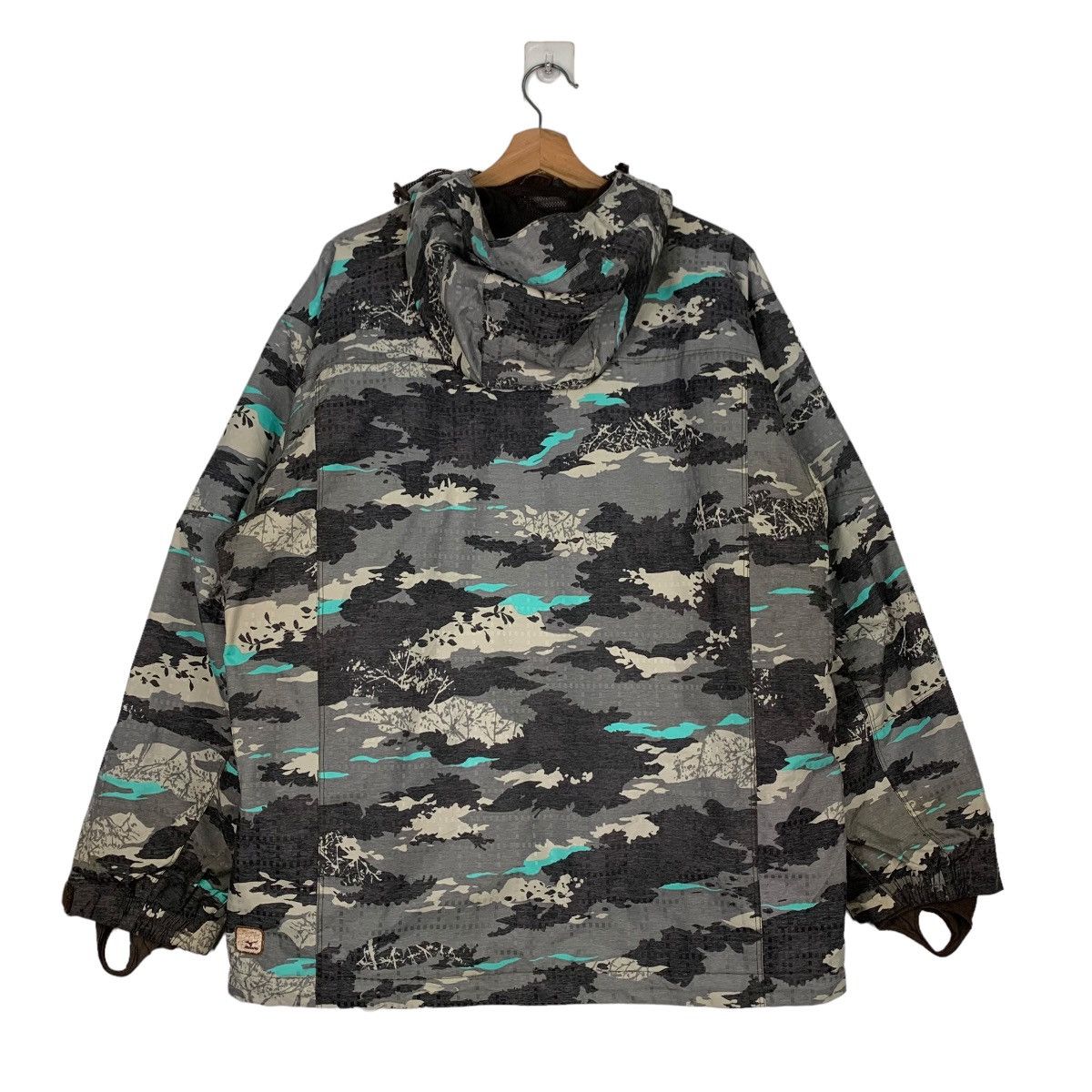 MIZUNO Breath Thermo Snow Gear Camo Hoodie Jacket #0265-C12 - 8