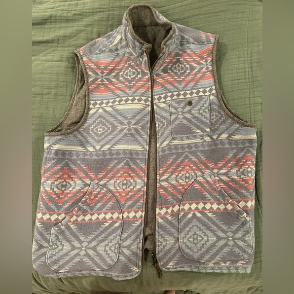 Faherty Reversible Vest - 3