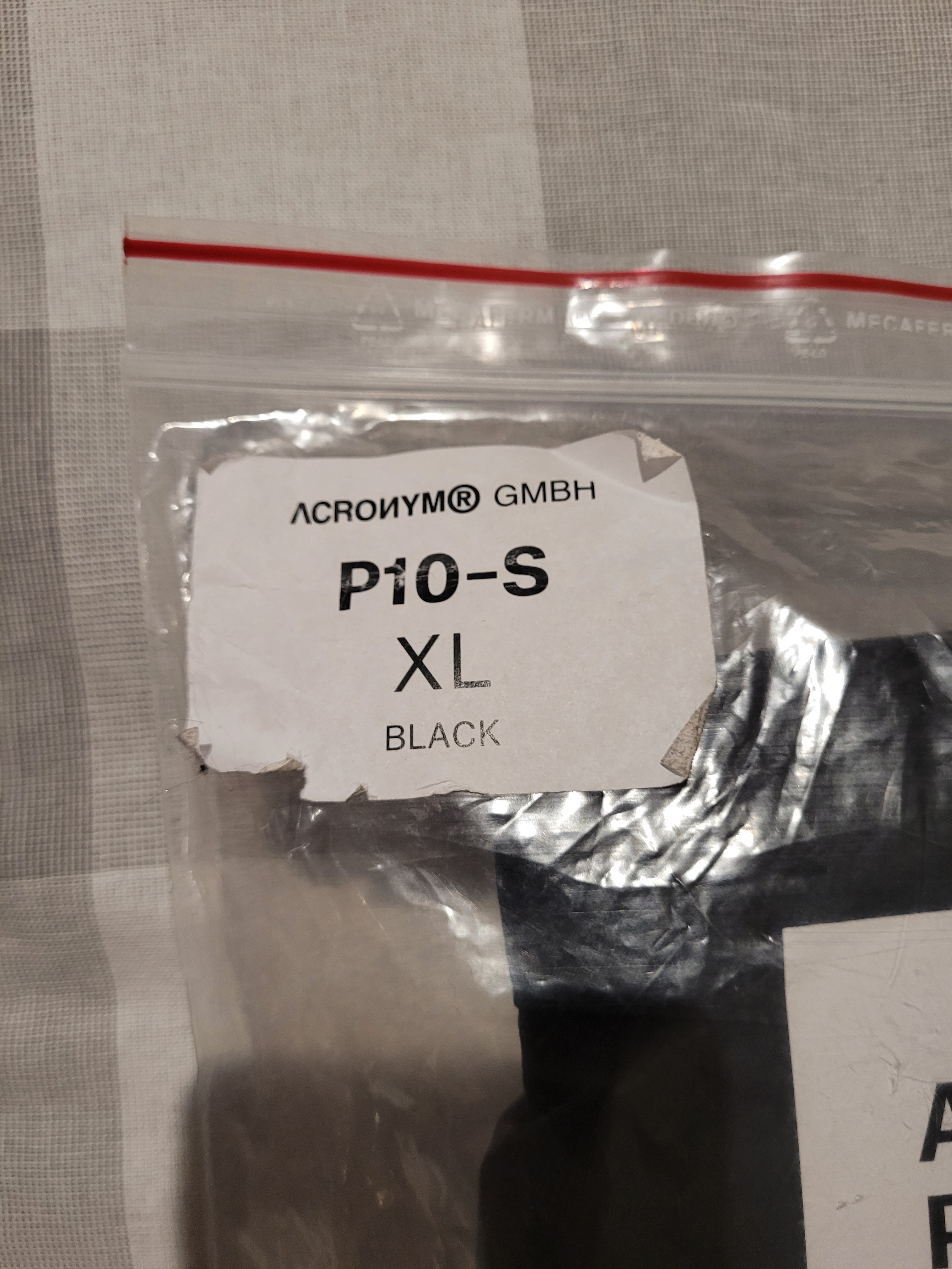 Acronym P10-S SS-16 Black - 4