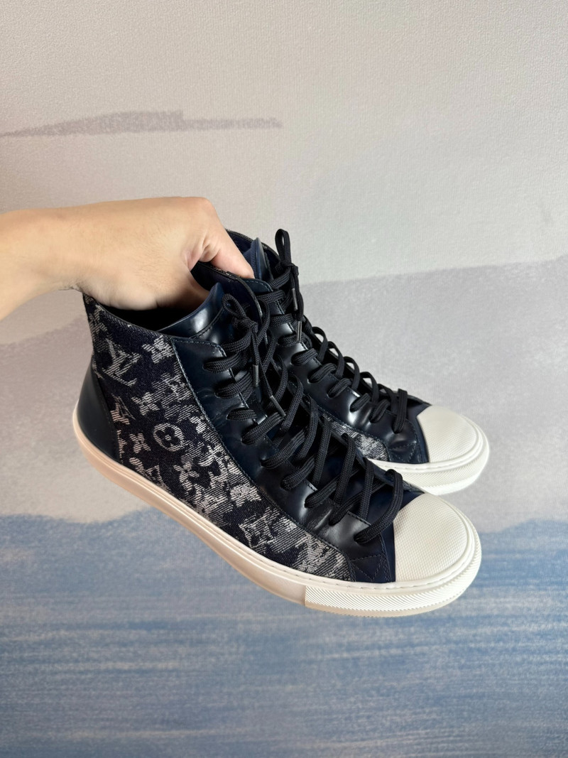 Louis Vuitton LV all-over print denim canvas sneakers - 1