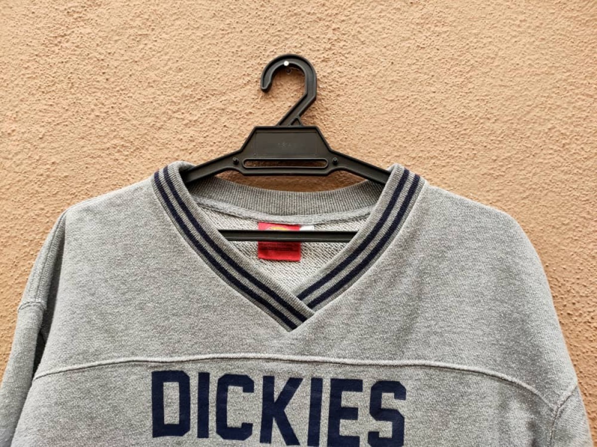 Dickies - V Neck Sweatshirt - 3