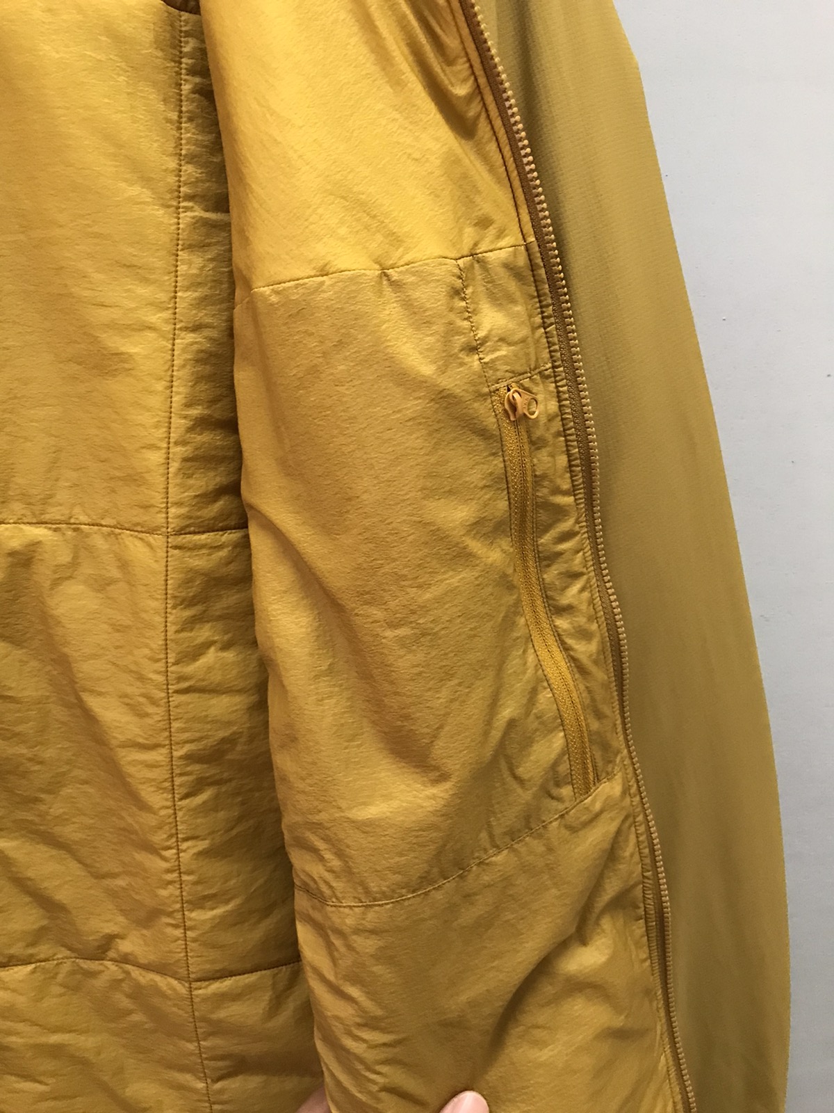 Arc'teryx Atom Lt Hood Mustard Jacket - 14