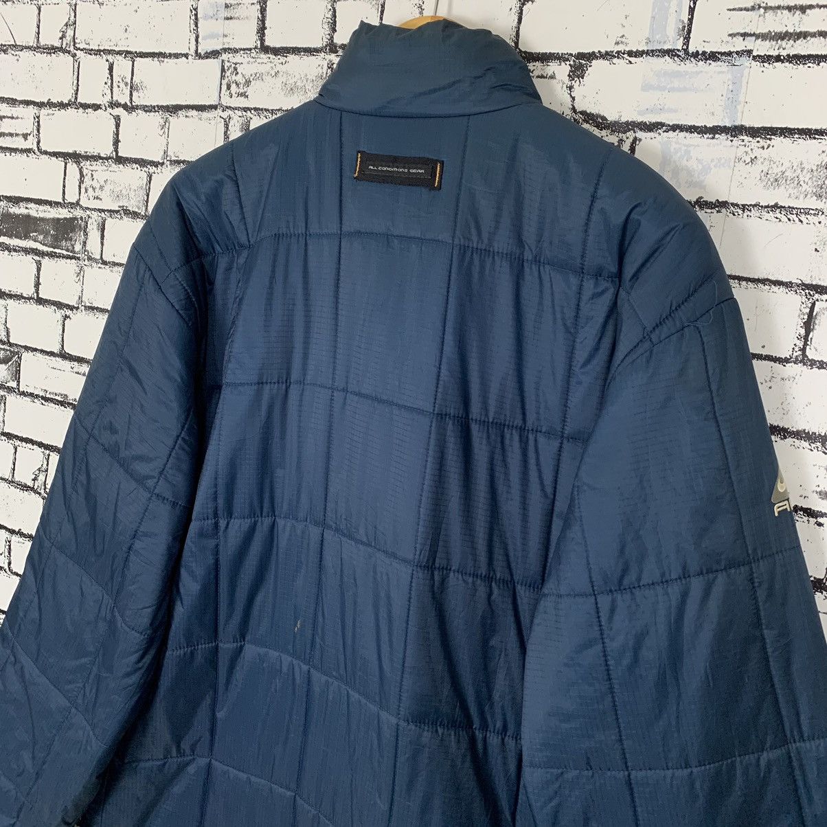 Sportswear - Nike ACG Small Logo Puffer Jacket Navy Blue - 8