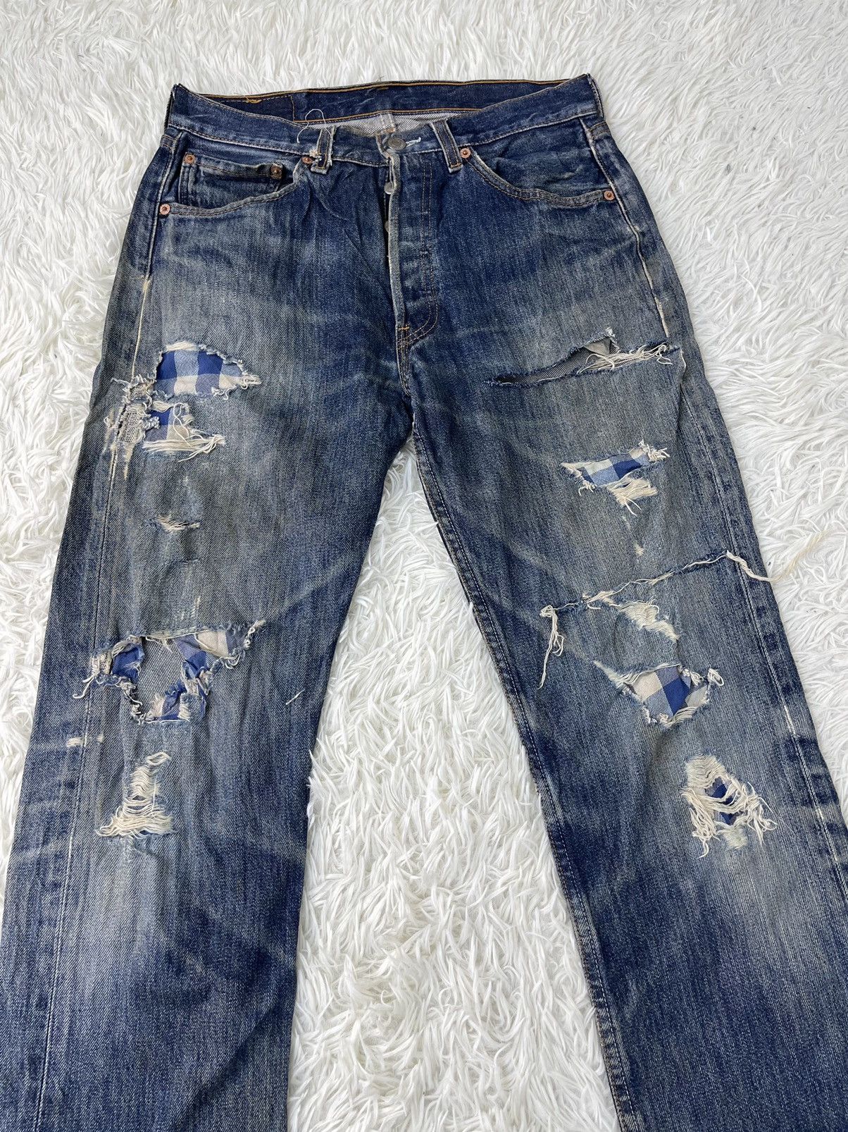 Vintage LEVI’S 501 Distressed Jeans Streetwear - 2