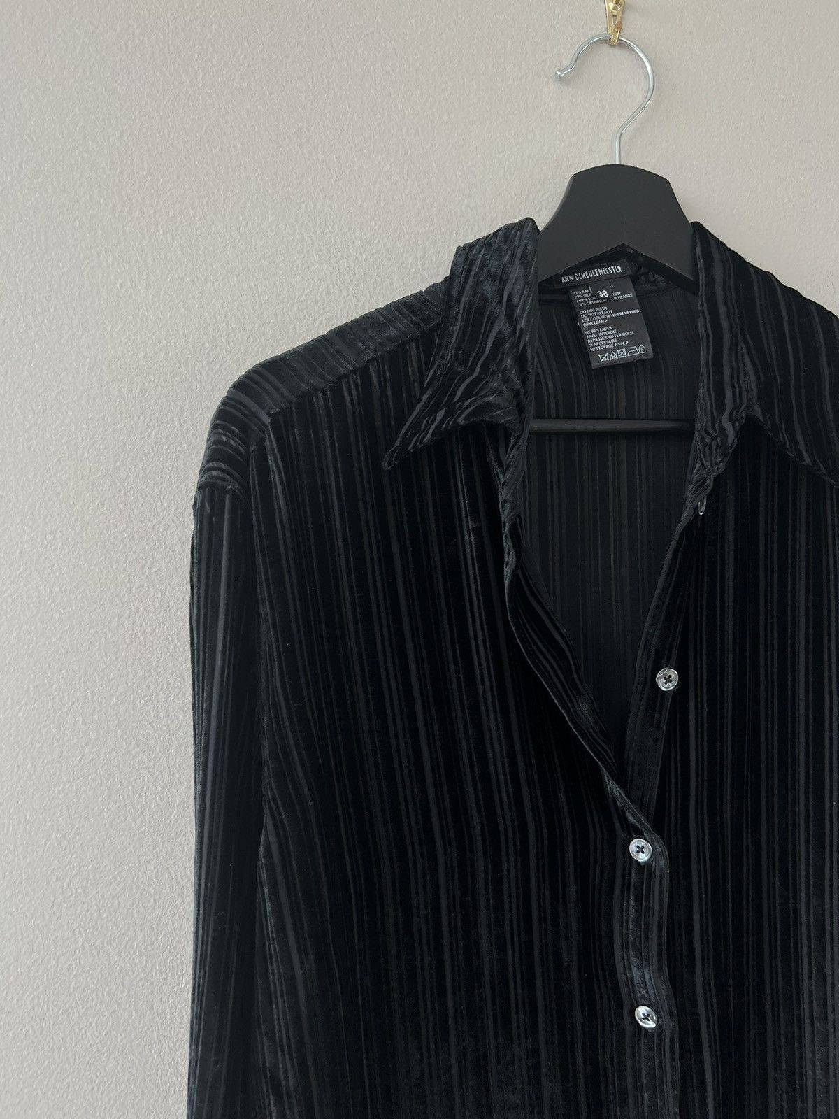 AW18 “Harlot” Striped Velvet Shirt - 2