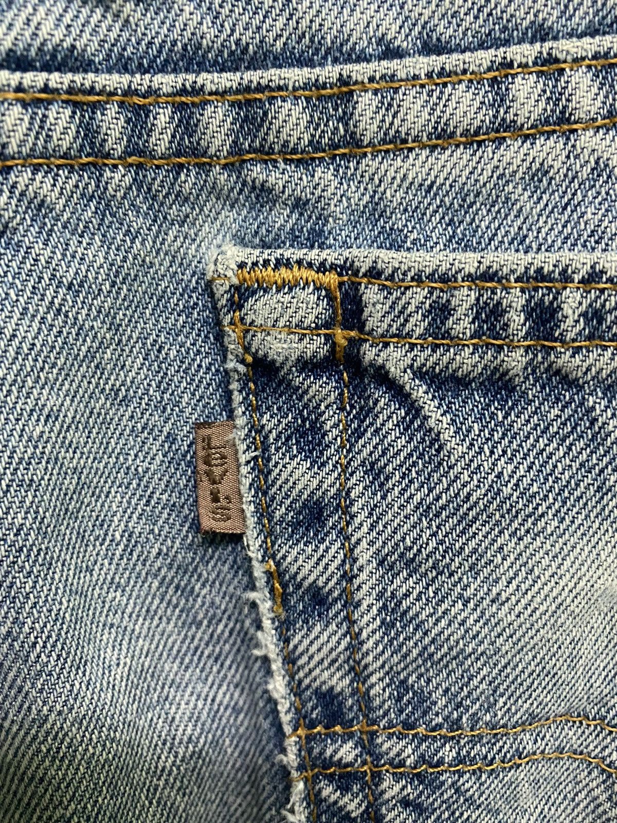 Vintage 90s LEVIS 545 Brown Tab loose Fit Denim - L48 - 16