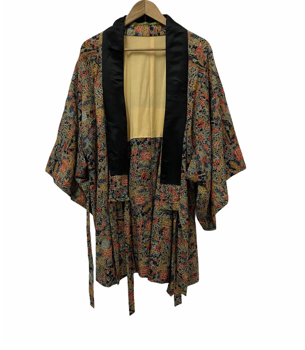 Japanese Brand - 🇯🇵 Kimono Silk Multi Floral Japanese Traditional Wear - 3