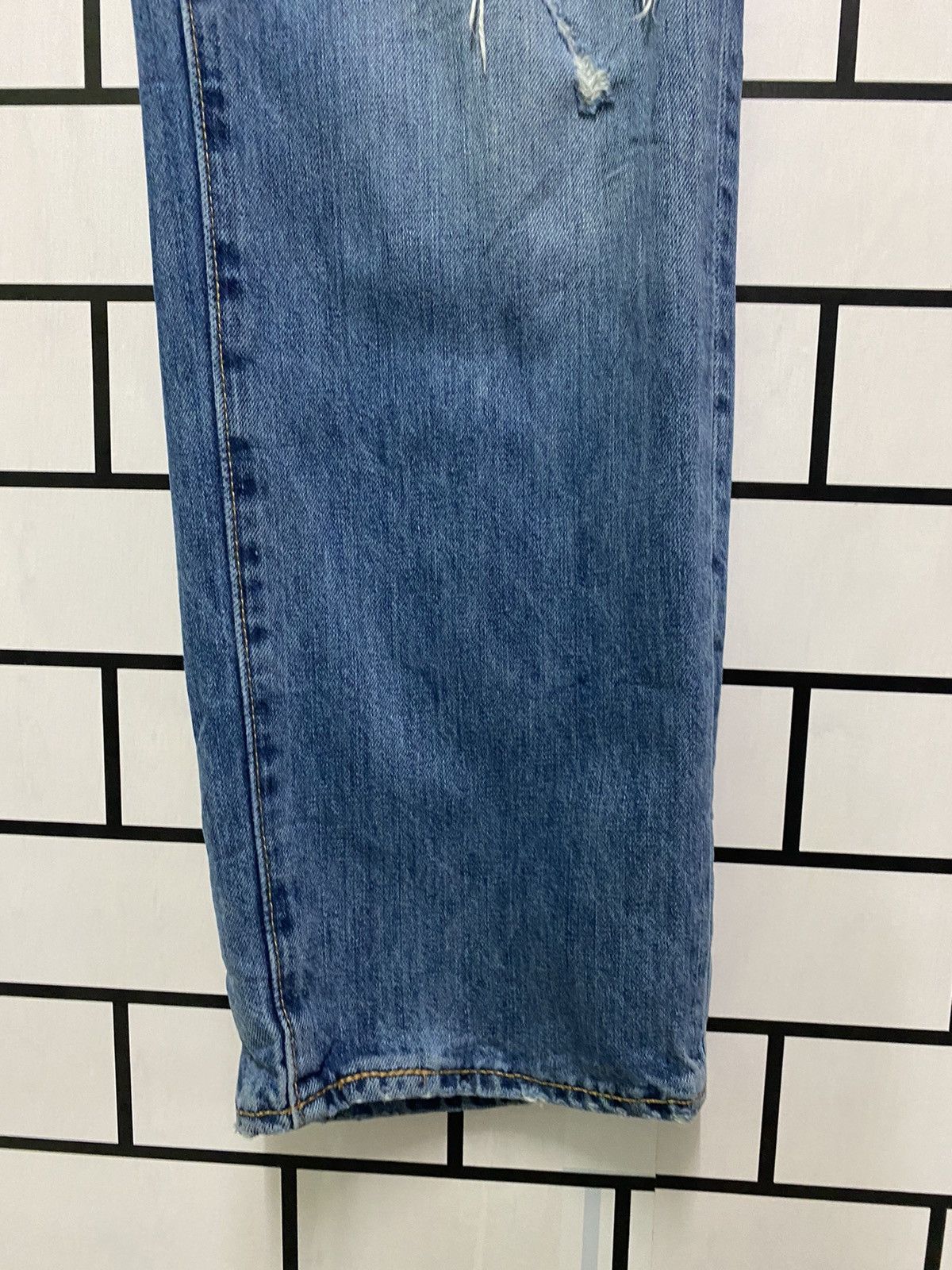 Vintage LEVIS 541 Distressed Jeans -L41 - 9