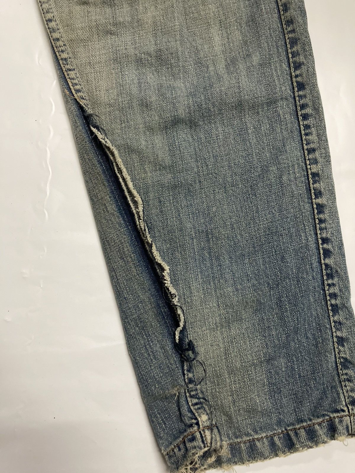 Tommy Hilfiger Denim Distressed Jeans - 8