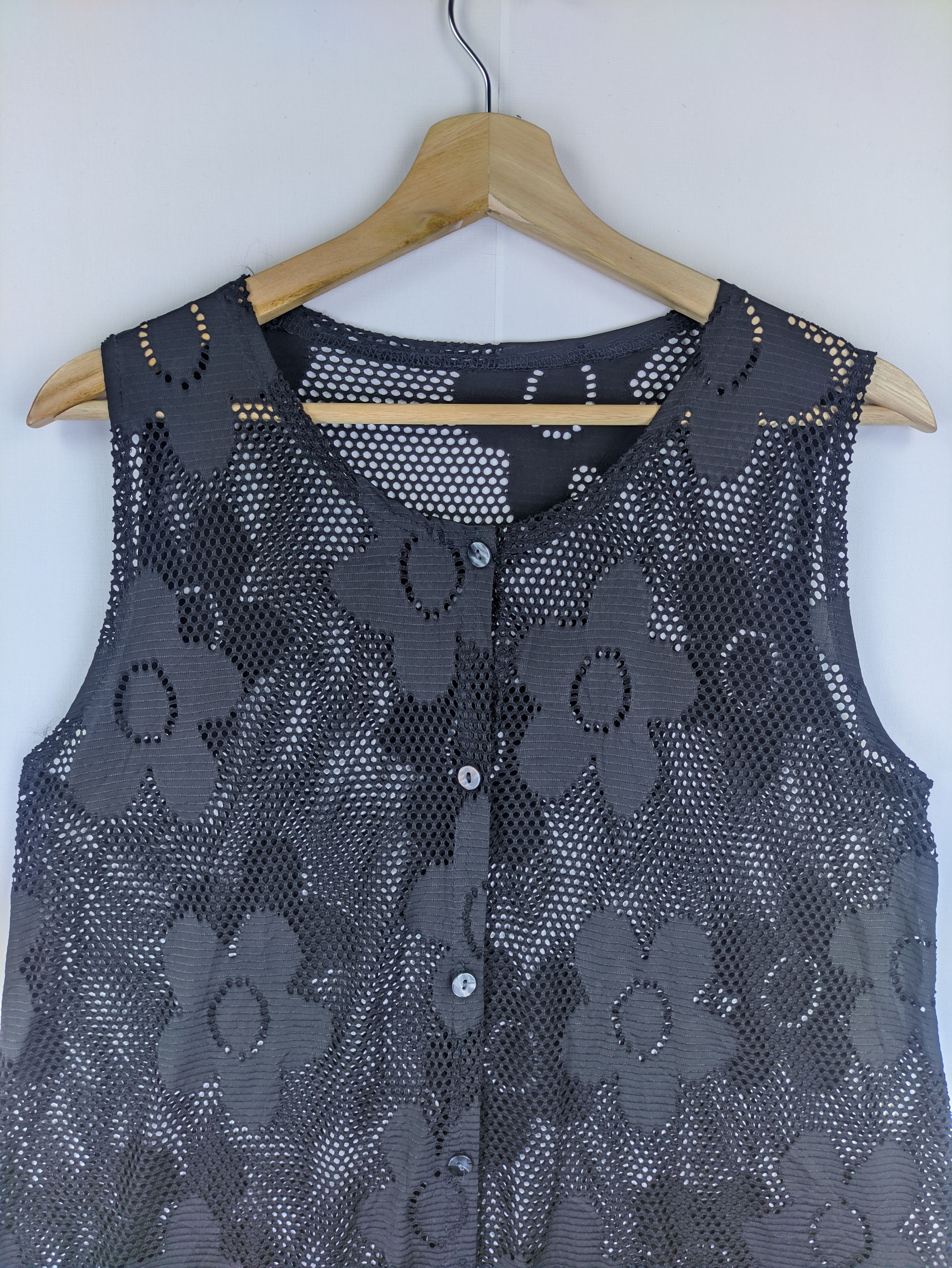 Brand - Steals🔥Lace Vest by Musee D'art Cero - 5