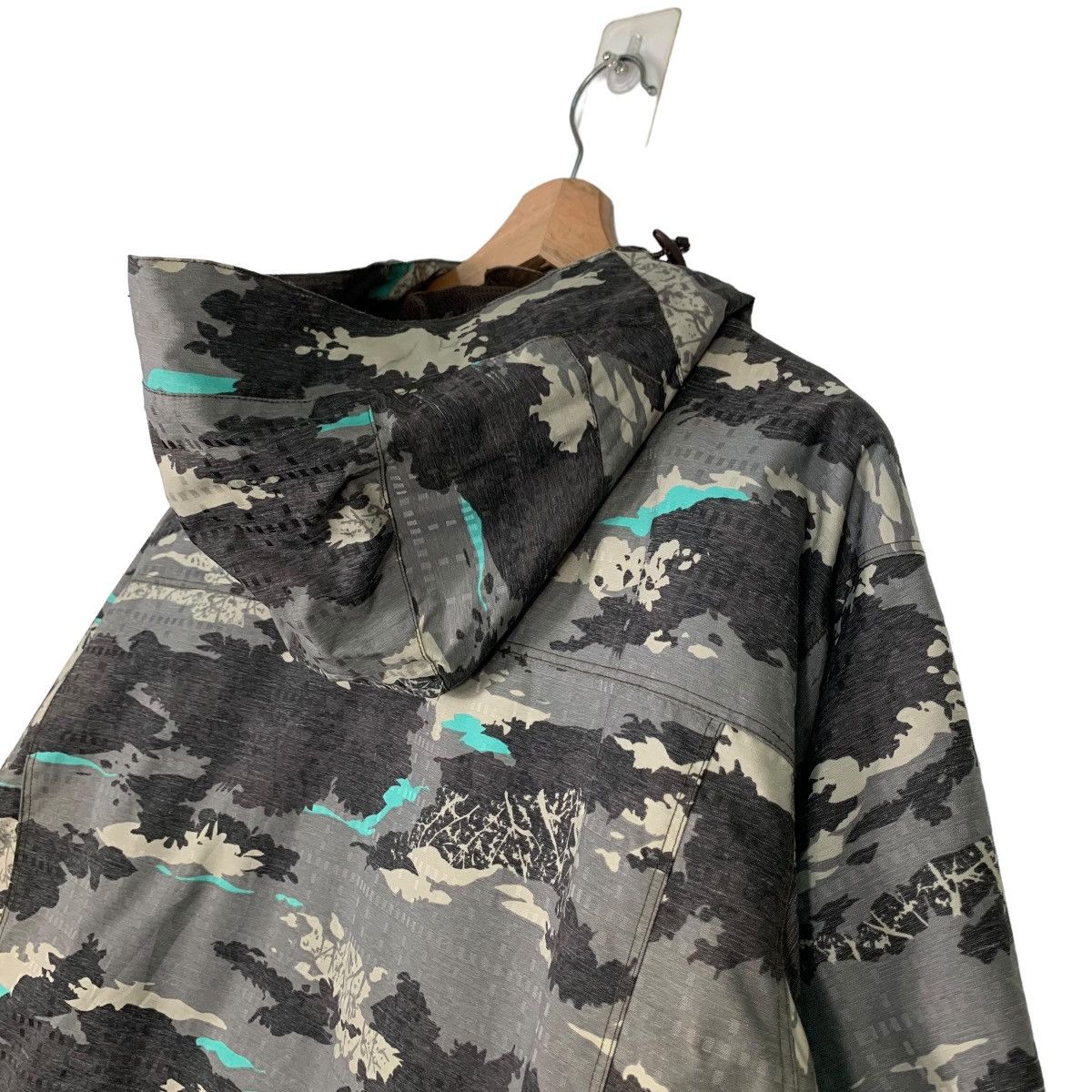 MIZUNO Breath Thermo Snow Gear Camo Hoodie Jacket #0265-C12 - 9