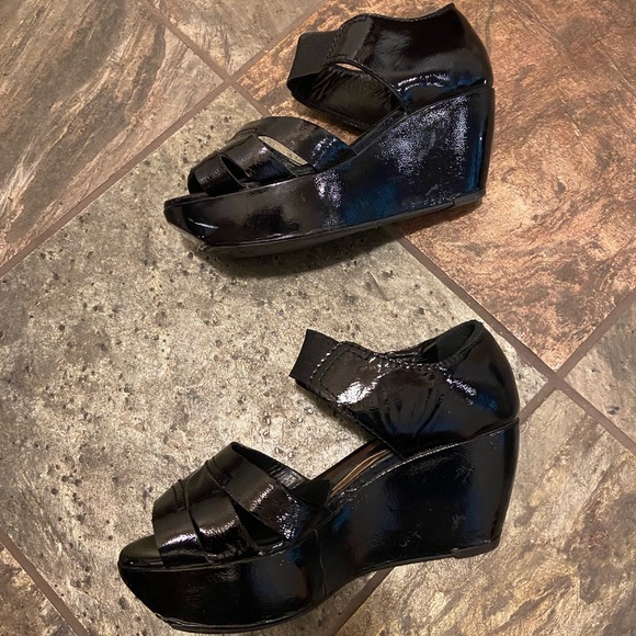 Marni Y2K Patent Leather Wedge Heels vintage - 12