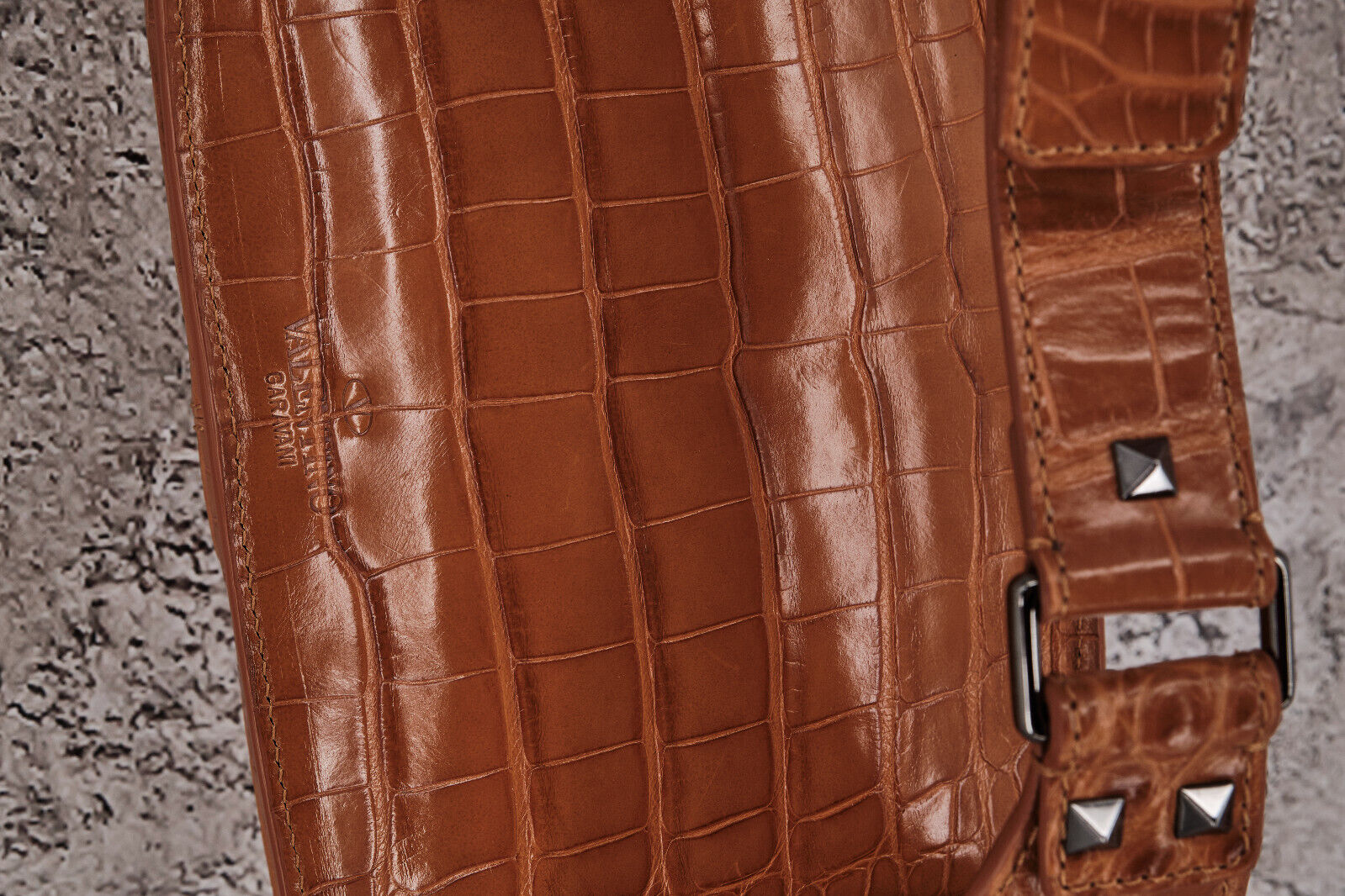 Brand New With Tags Valentino Garavani Women's Rockstud Alligator Waist Bag,9000$ - 6