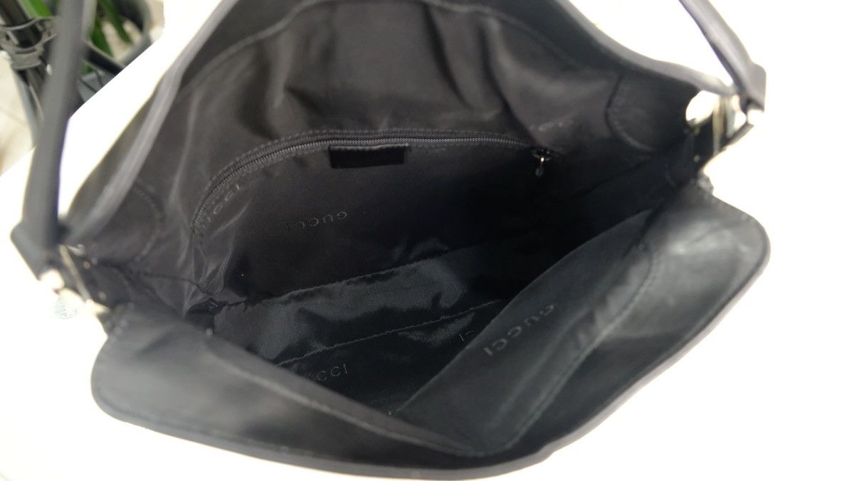 Authentic Gucci Black Jackie Leather Shoulder Bag - 10
