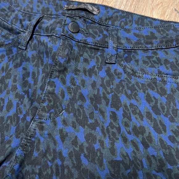 Joe's Jeans - Joe’s Jeans Wild Collection - The Skinny in Midnight/ Green Leopard Animal Print - 6