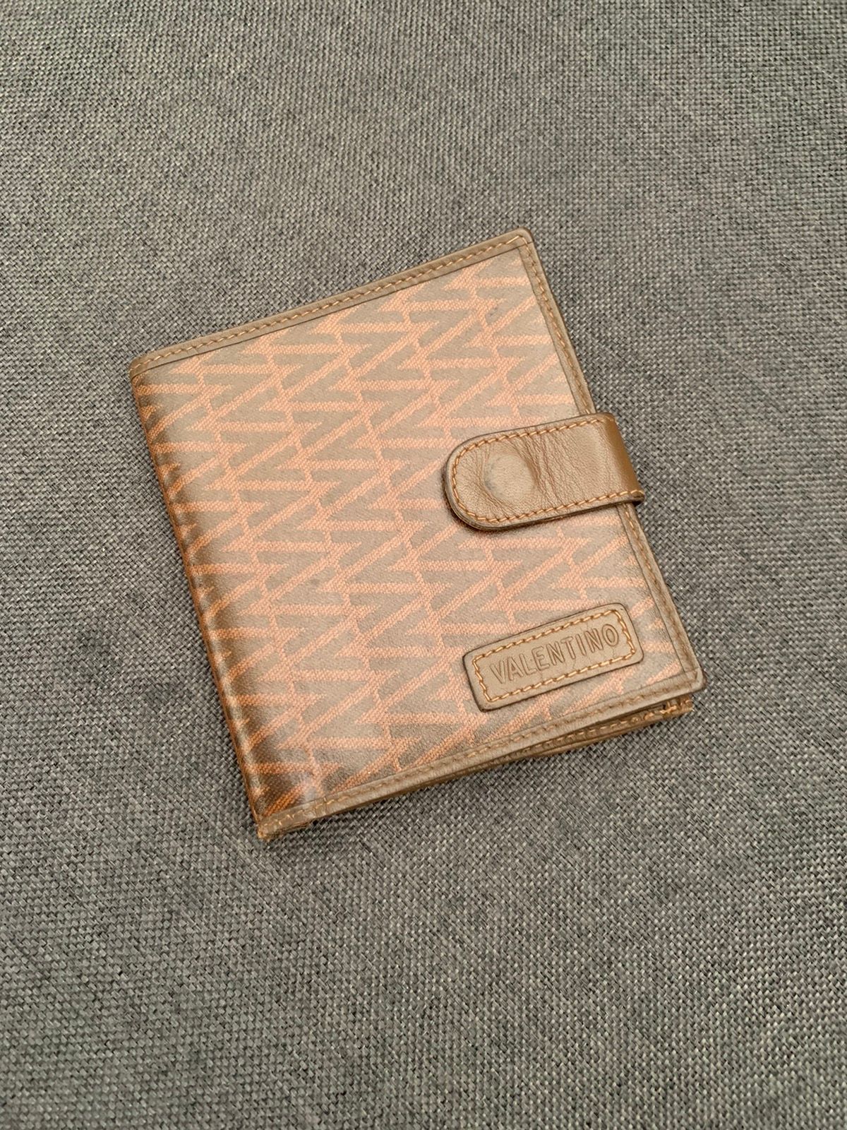 Vintage Valentino Monogram Wallet Leather - 1