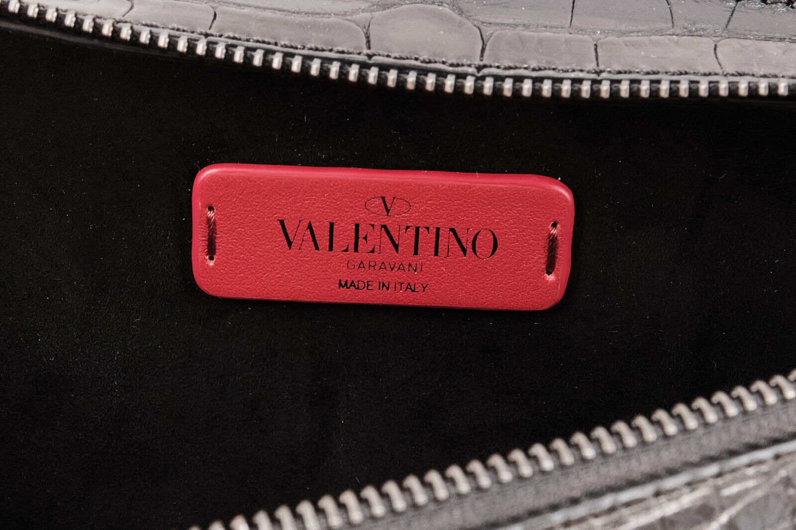Brand New With Tags Valentino Garavani Women's Rockstud Alligator Black Waist Bag - 10