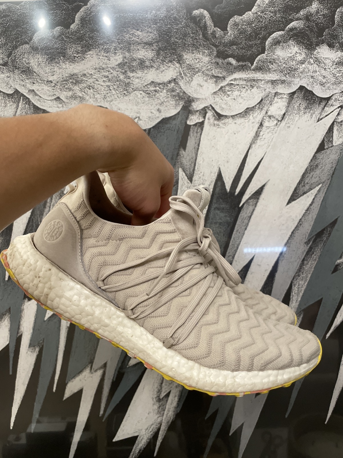 Adidas A kind of Guise ultraboost - 1