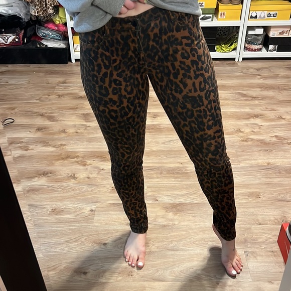 Joe's Jeans - Joes Jeans Wild Collection Chelsea Jeans in Leopard Animal Print - 10